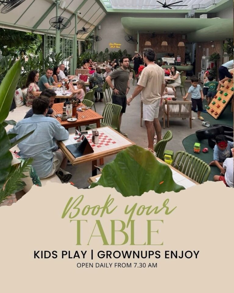 Au Patio Brunch, Wine & Family Time