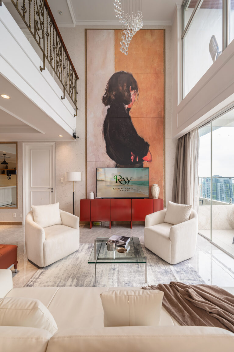 Striking Double Height Penthouse Duplex Cantavil