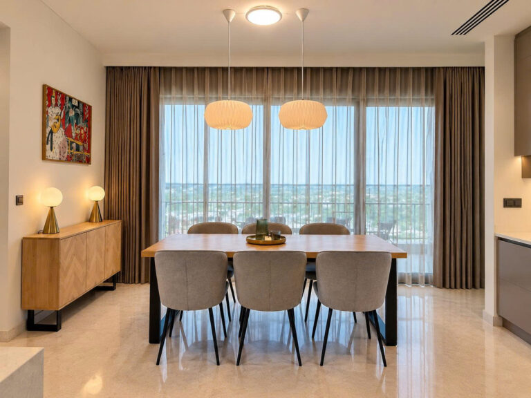 Modern Neutral Retreat
