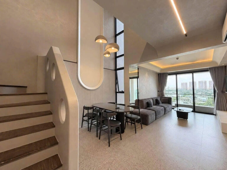 Modern Curves